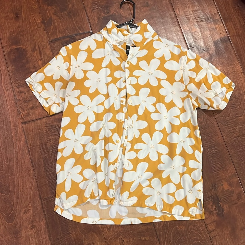 Hawaii shirt